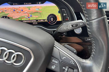 Позашляховик / Кросовер Audi Q7 2017 в 