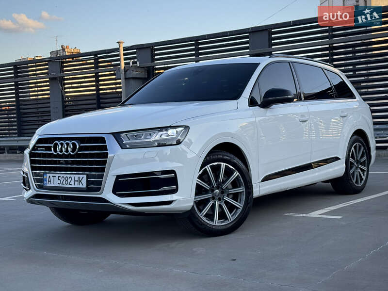 Внедорожник / Кроссовер Audi Q7 2016 в Киеве