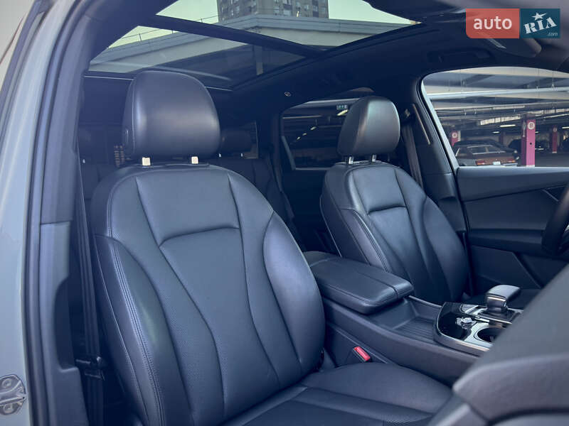 Внедорожник / Кроссовер Audi Q7 2016 в Киеве