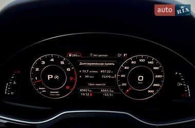 Позашляховик / Кросовер Audi Q7 2016 в 