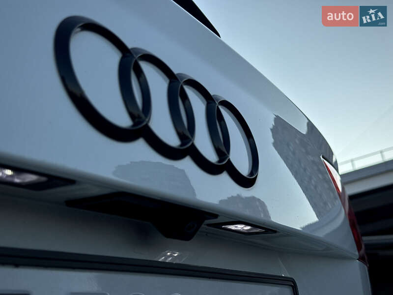 Внедорожник / Кроссовер Audi Q7 2016 в Киеве