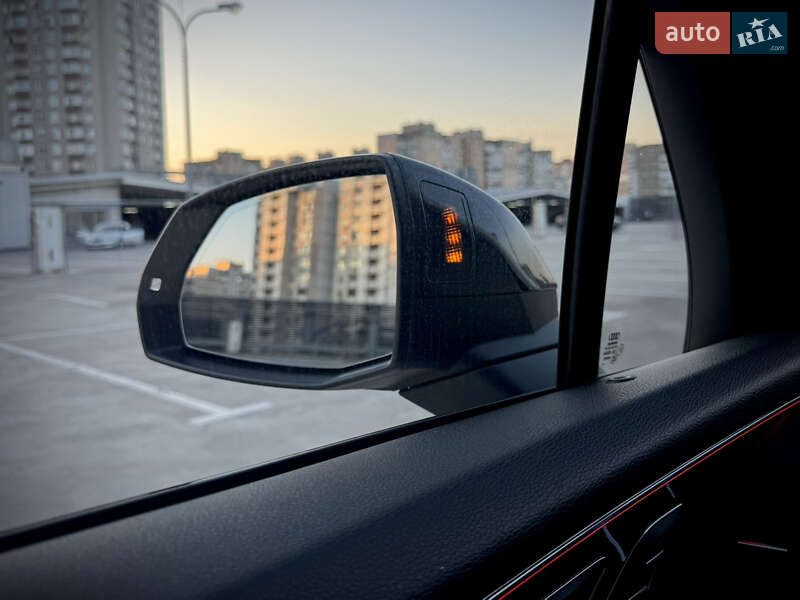 Внедорожник / Кроссовер Audi Q7 2016 в Киеве