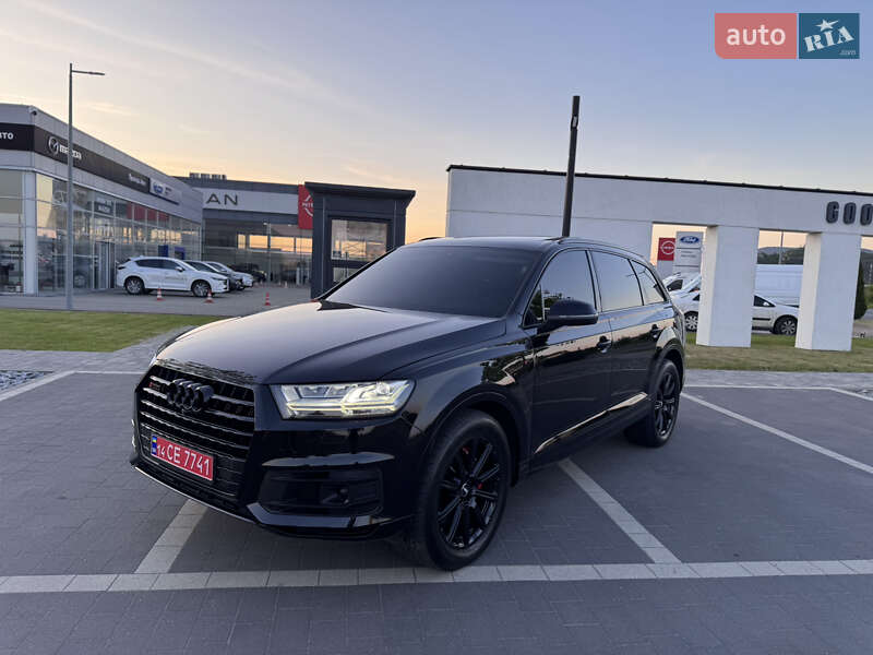 Позашляховик / Кросовер Audi Q7 2018 в Мукачевому