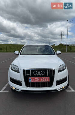 Позашляховик / Кросовер Audi Q7 2010 в 