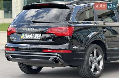 Позашляховик / Кросовер Audi Q7 2013 в 