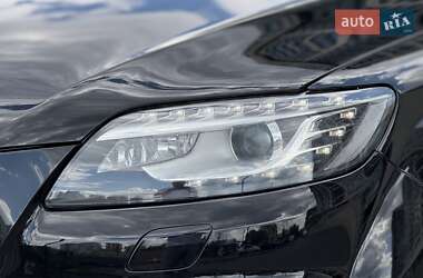 Позашляховик / Кросовер Audi Q7 2013 в 