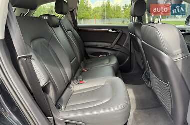 Позашляховик / Кросовер Audi Q7 2013 в 