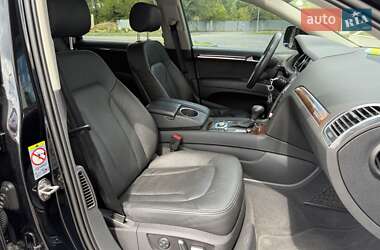 Позашляховик / Кросовер Audi Q7 2013 в 