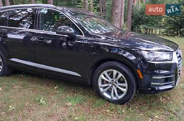 Внедорожник / Кроссовер Audi Q7 2019 в 