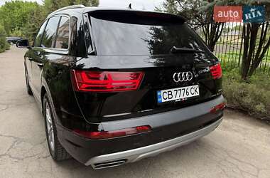 Позашляховик / Кросовер Audi Q7 2017 в 