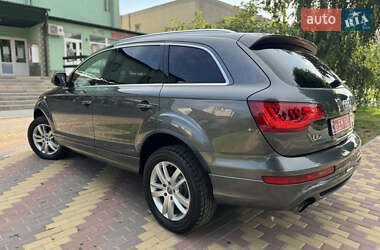 Внедорожник / Кроссовер Audi Q7 2011 в 