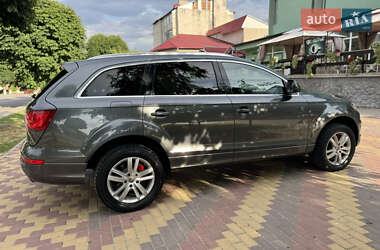 Внедорожник / Кроссовер Audi Q7 2011 в 