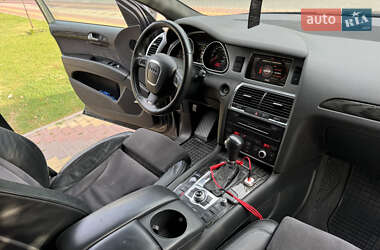 Внедорожник / Кроссовер Audi Q7 2011 в 