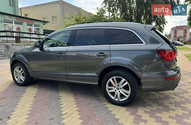 Внедорожник / Кроссовер Audi Q7 2011 в 