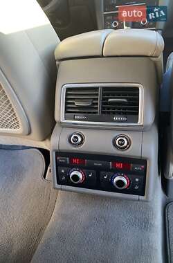 Позашляховик / Кросовер Audi Q7 2012 в 