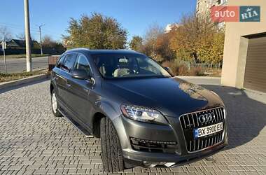 Позашляховик / Кросовер Audi Q7 2012 в 