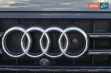 Внедорожник / Кроссовер Audi Q7 2019 в 
