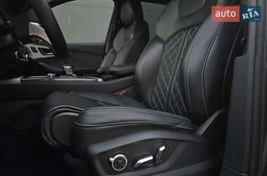Внедорожник / Кроссовер Audi Q7 2019 в 
