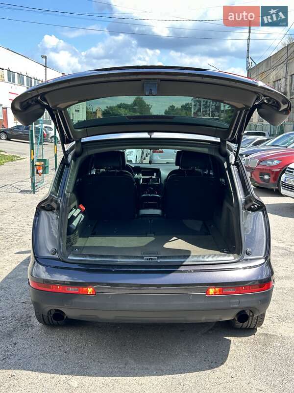 Внедорожник / Кроссовер Audi Q7 2006 в Сумах