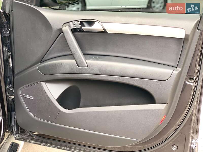 Внедорожник / Кроссовер Audi Q7 2013 в Виннице