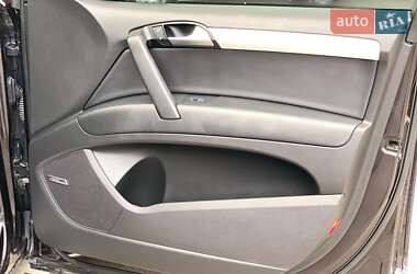 Внедорожник / Кроссовер Audi Q7 2013 в 