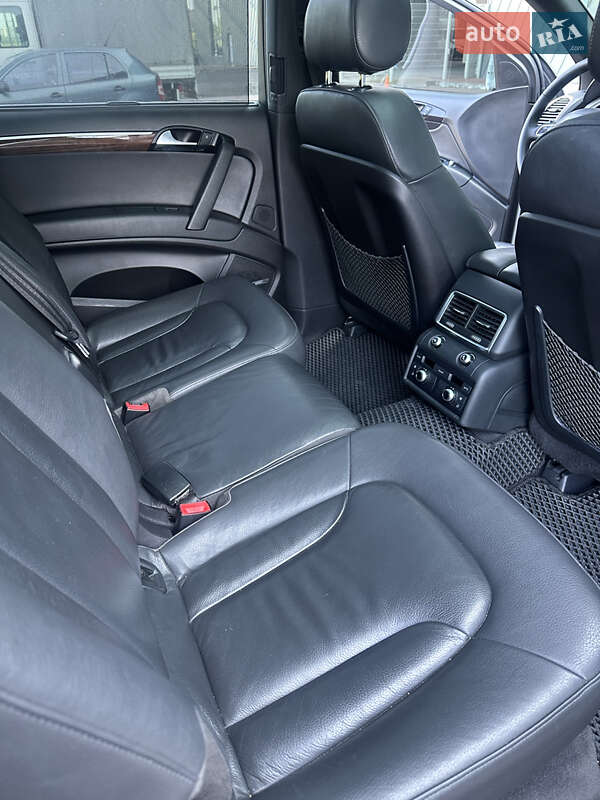 Внедорожник / Кроссовер Audi Q7 2010 в Львове