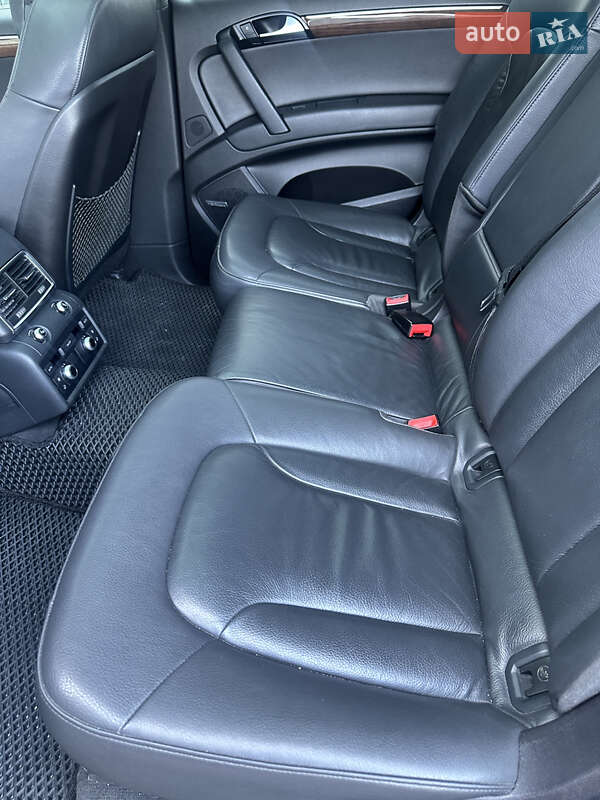 Внедорожник / Кроссовер Audi Q7 2010 в Львове