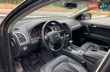Внедорожник / Кроссовер Audi Q7 2013 в 
