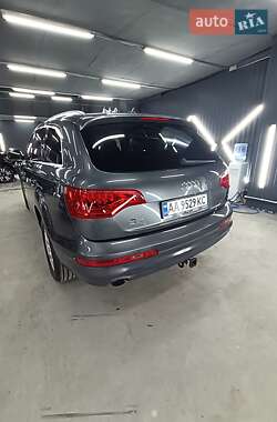 Внедорожник / Кроссовер Audi Q7 2012 в 