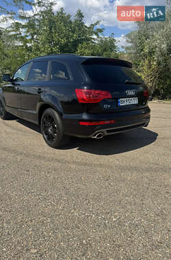 Внедорожник / Кроссовер Audi Q7 2013 в 