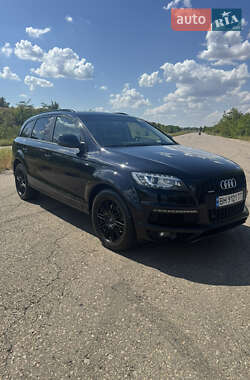 Внедорожник / Кроссовер Audi Q7 2013 в 