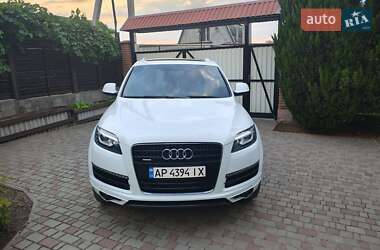 Внедорожник / Кроссовер Audi Q7 2014 в 