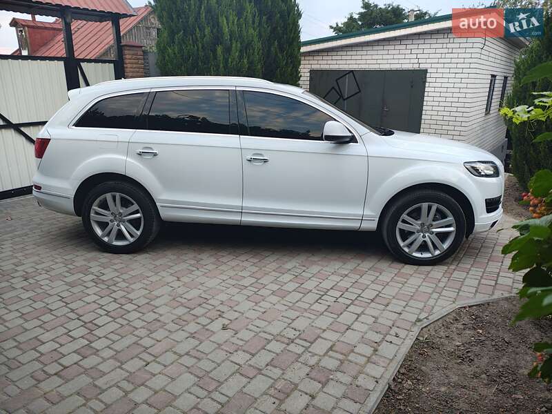 Внедорожник / Кроссовер Audi Q7 2014 в Запорожье