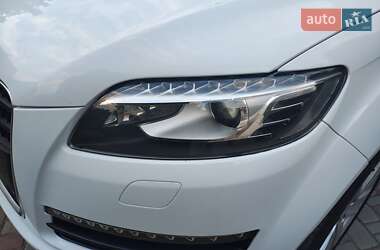 Внедорожник / Кроссовер Audi Q7 2014 в 