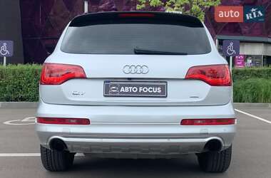Позашляховик / Кросовер Audi Q7 2010 в 