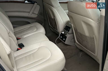 Внедорожник / Кроссовер Audi Q7 2013 в 