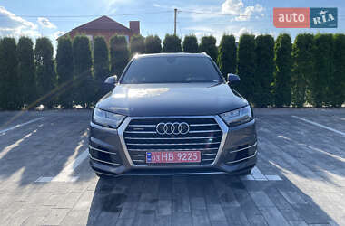 Внедорожник / Кроссовер Audi Q7 2018 в 