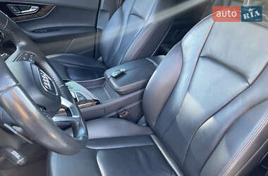 Внедорожник / Кроссовер Audi Q7 2018 в 