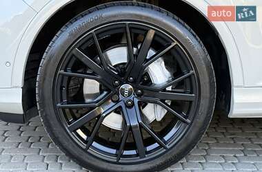 Внедорожник / Кроссовер Audi Q7 2020 в 