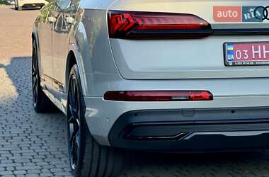 Внедорожник / Кроссовер Audi Q7 2020 в 