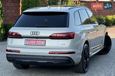 Внедорожник / Кроссовер Audi Q7 2020 в 