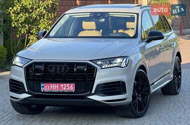 Позашляховик / Кросовер Audi Q7 2021 в Рівному