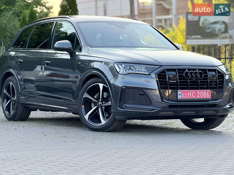 Внедорожник / Кроссовер Audi Q7 2020 в Ровно