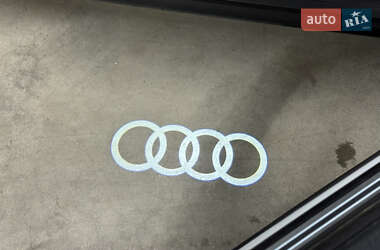 Внедорожник / Кроссовер Audi Q7 2017 в 
