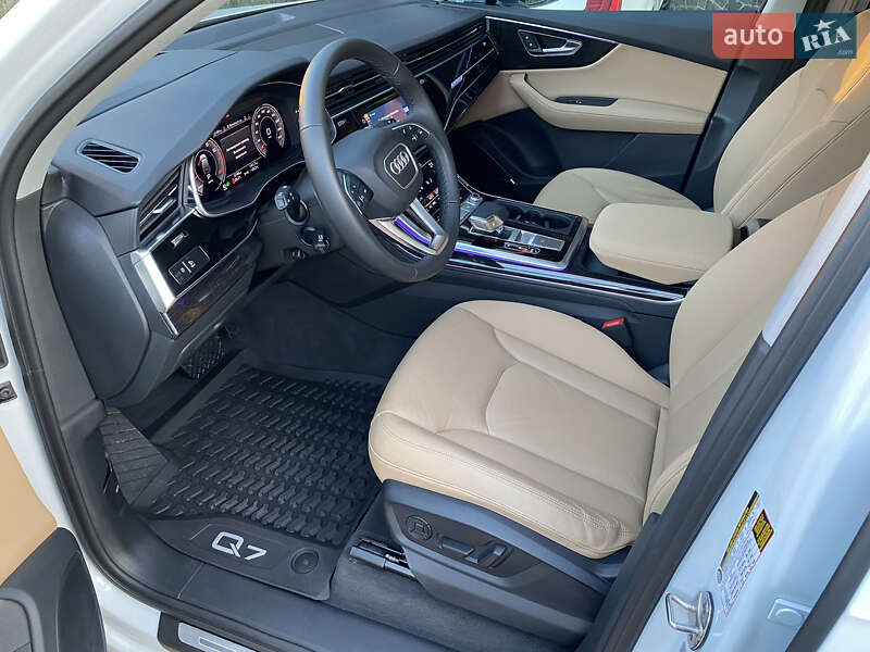 Позашляховик / Кросовер Audi Q7 2021 в Білій Церкві