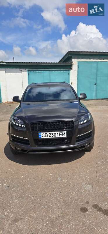 Внедорожник / Кроссовер Audi Q7 2013 в 