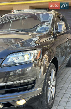 Внедорожник / Кроссовер Audi Q7 2011 в 