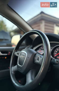 Внедорожник / Кроссовер Audi Q7 2011 в 