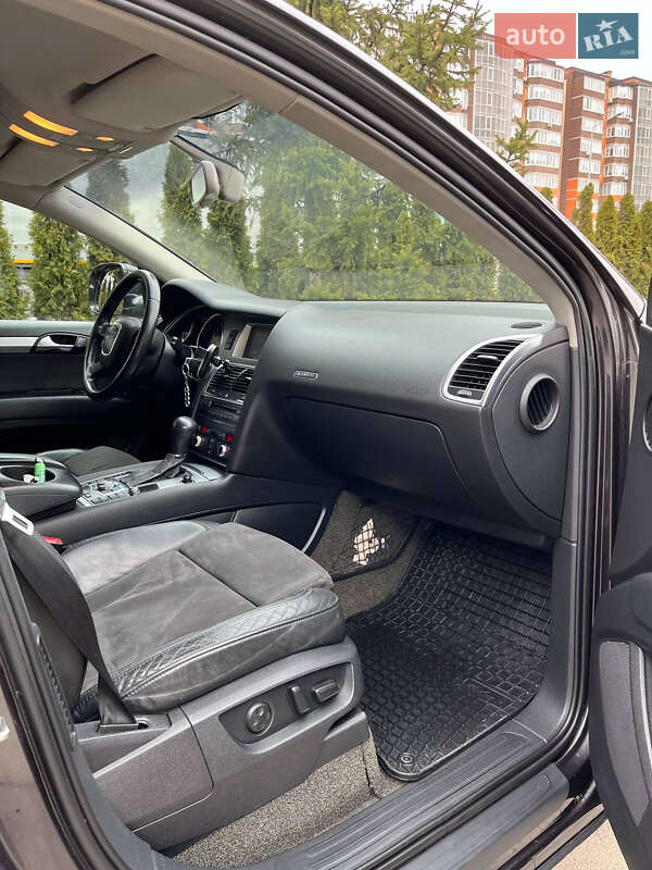 Внедорожник / Кроссовер Audi Q7 2006 в Чорткове
