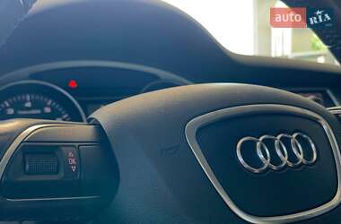 Внедорожник / Кроссовер Audi Q7 2014 в 
